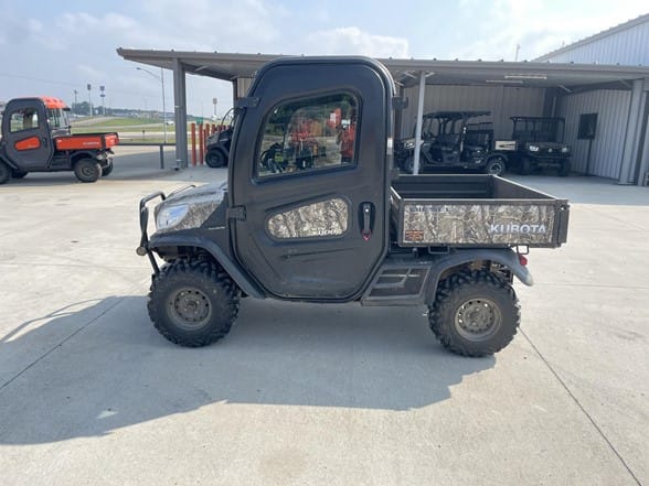 2017 KUBOTA RTVX1100CRL-A